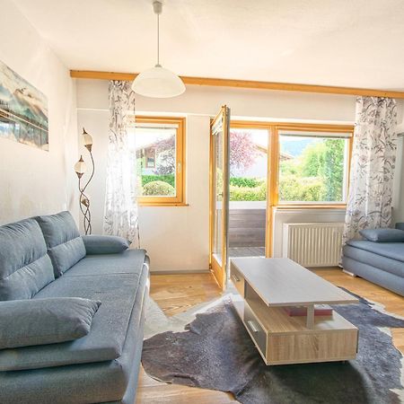 Apartment Valentina - By Alpen Apartments Zell am See Esterno foto