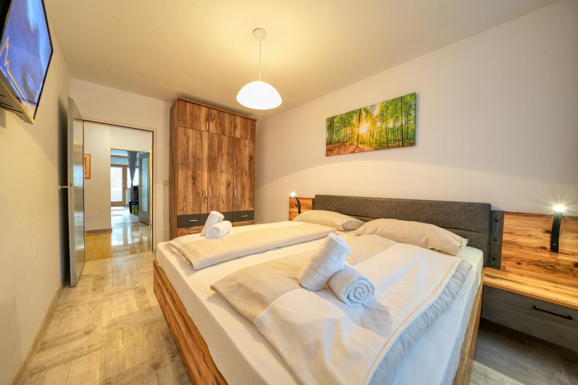 Apartment Valentina - By Alpen Apartments Zell am See Esterno foto
